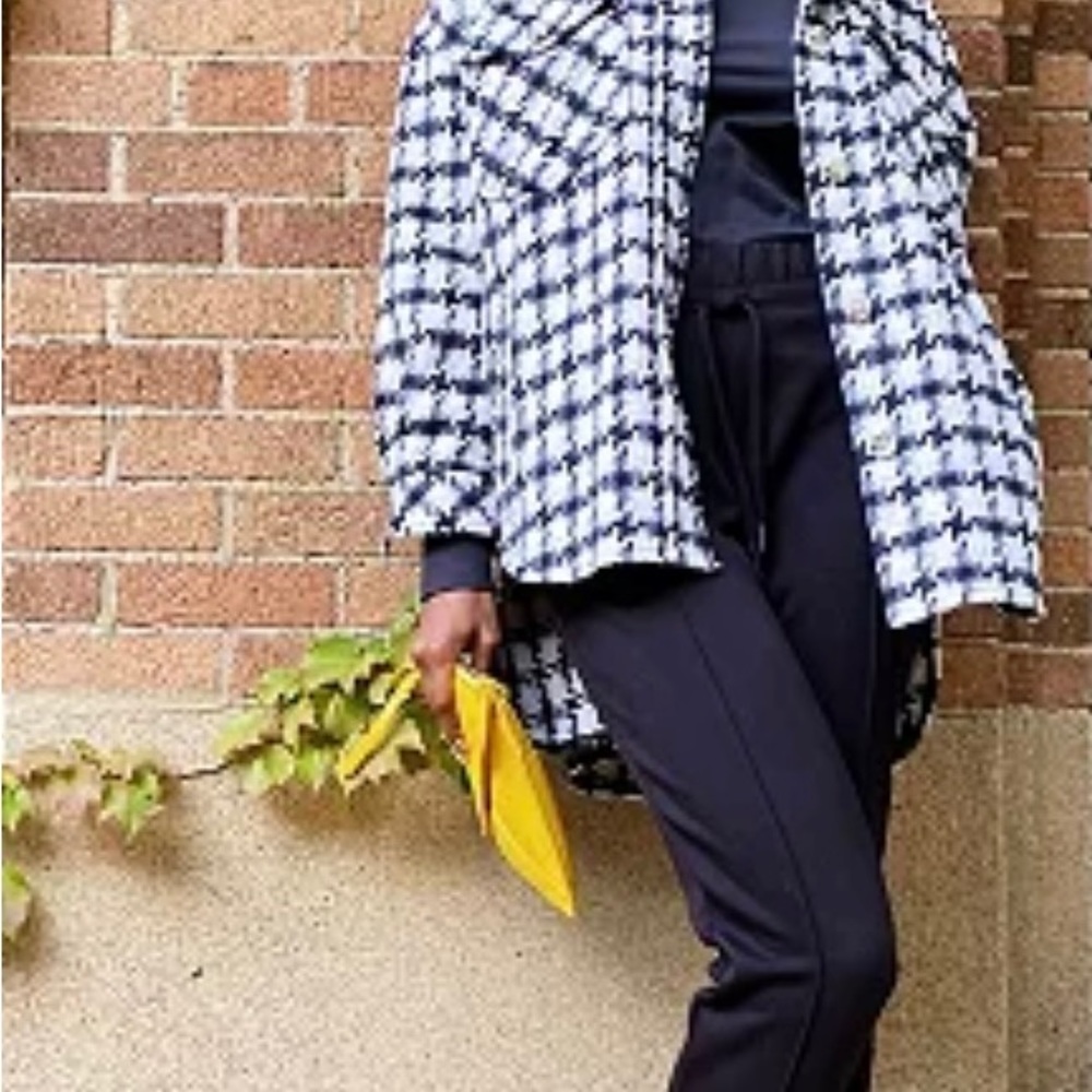 Oversized Shacket - Picture 2 of 7